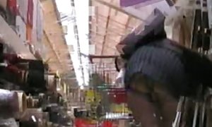 光栅卡的下一个购物甜成年人的明星